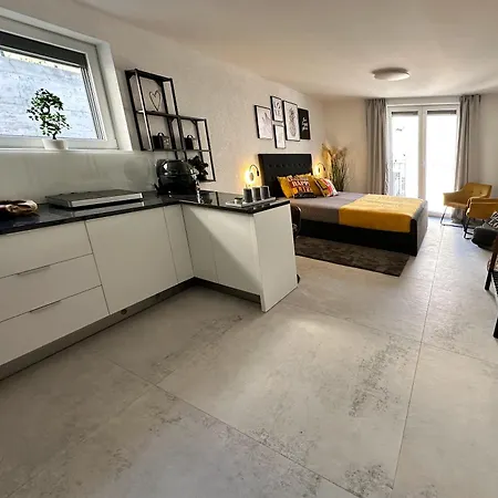 شقة 7 كومارنا